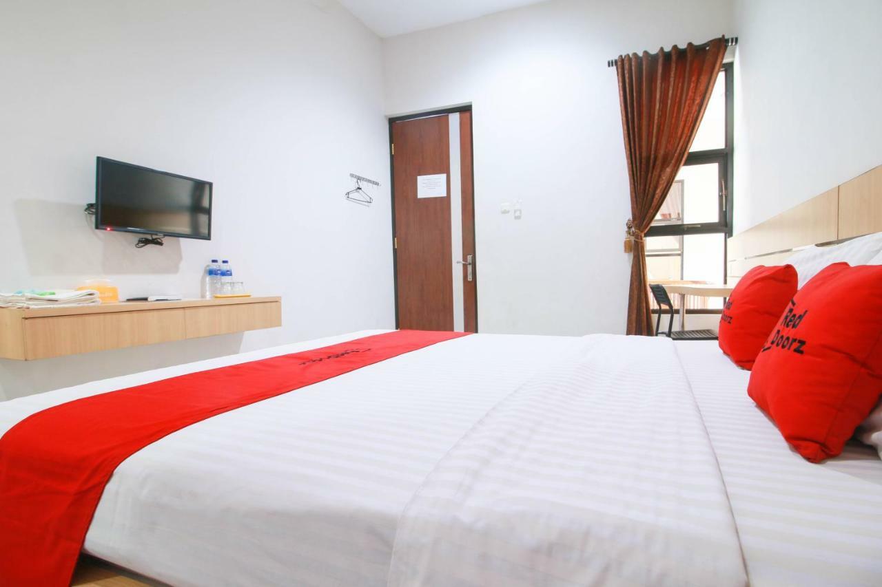 Reddoorz Syariah Near Universitas Jenderal Soedirman Пурвокерто Екстериор снимка